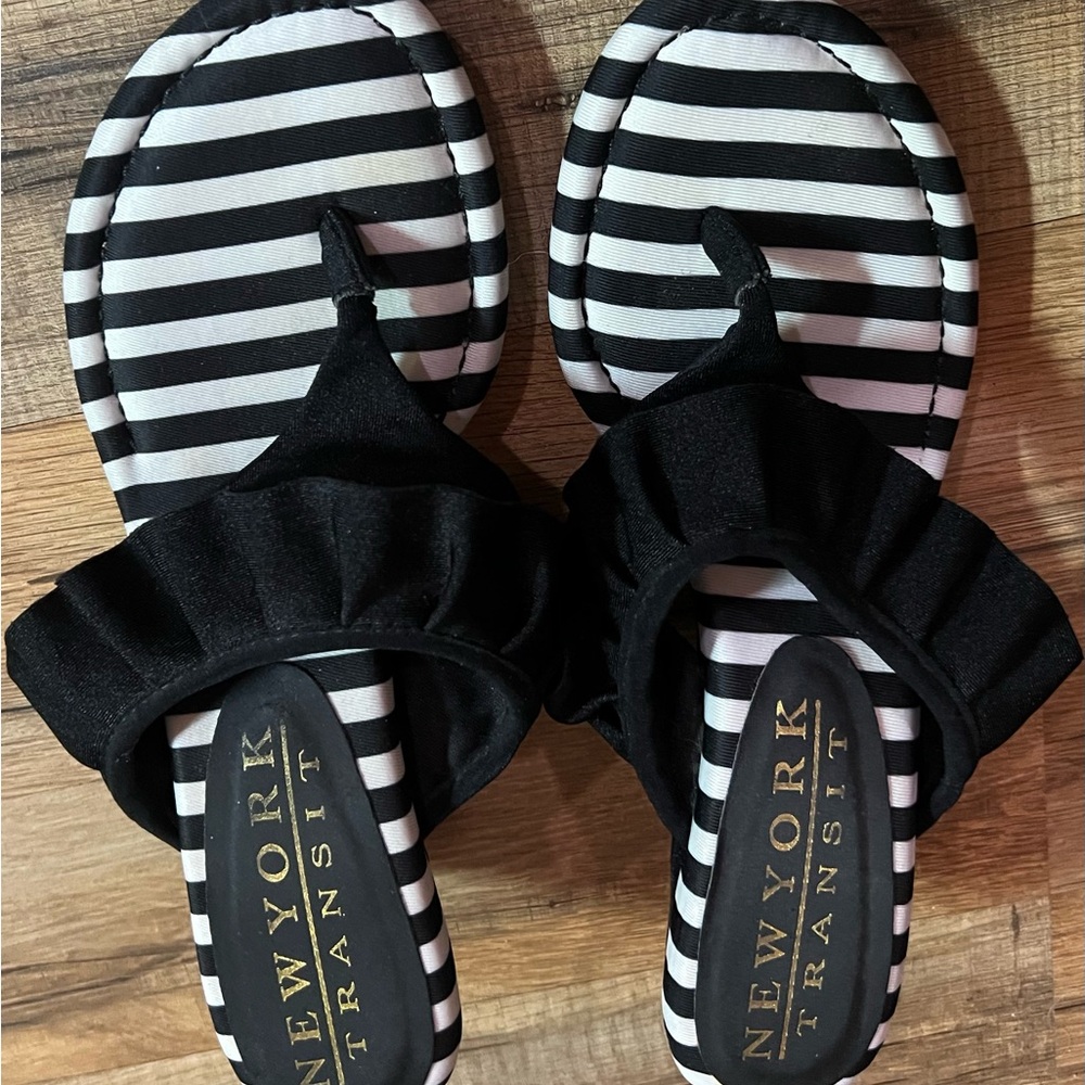 New York Transit Black and White Striped Sandals